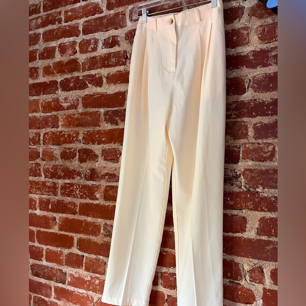 Lulu’s cream trousers, size XS